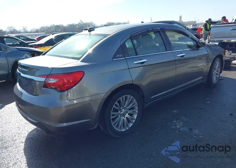 2012 Chrysler 200 Limited z USA, uszkodzony, nr VIN 1C3CCBCB2CN277595